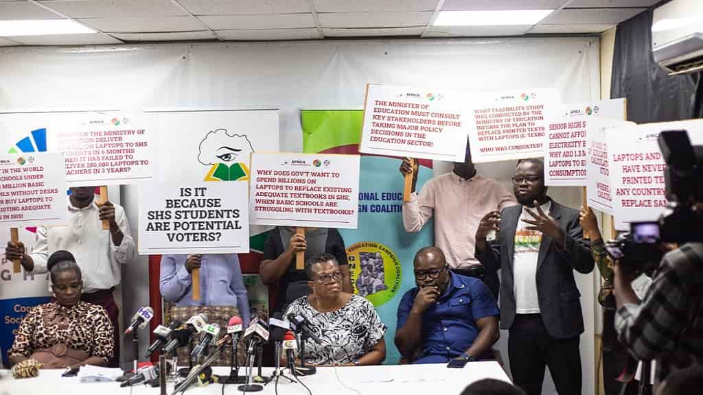 Laptops Cannot Replace Textbooks – CSOs To Govt